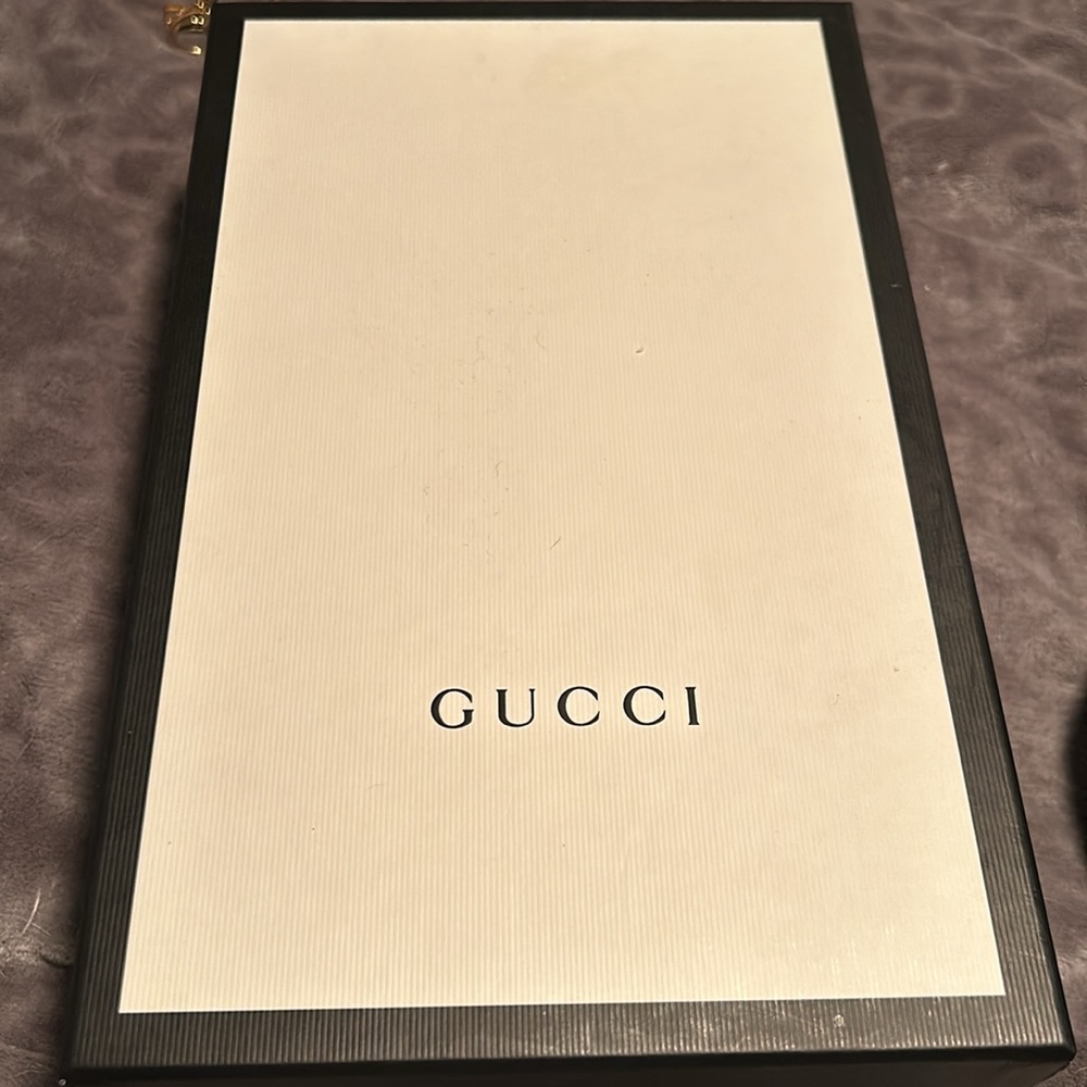 Gucci Supreme Strawberry Sneakers - Picture 8 of 8